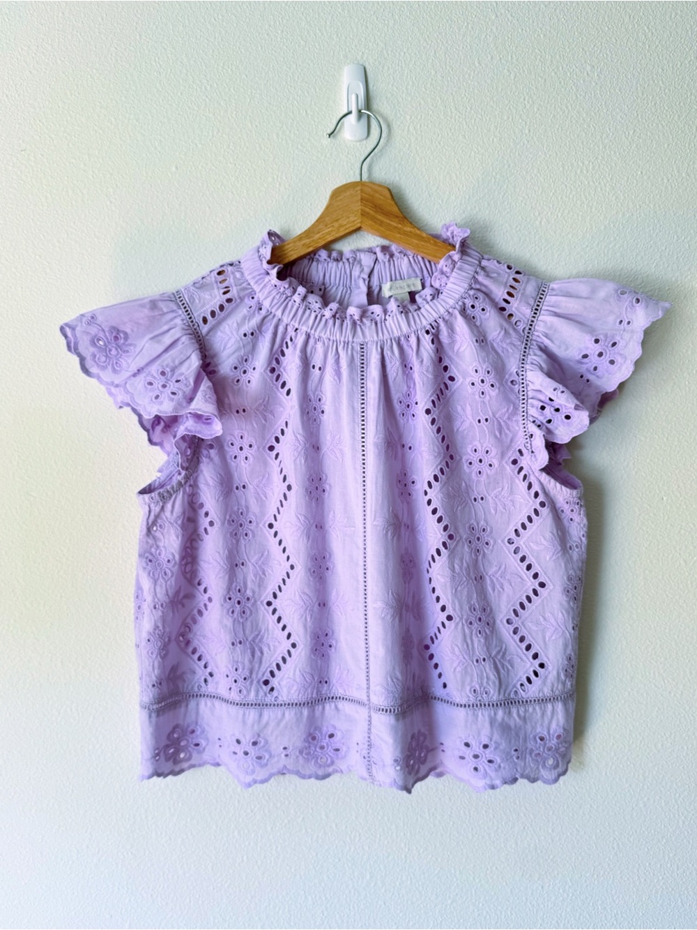 Lavender Eyelet Ruffle Sleeve Top - Small